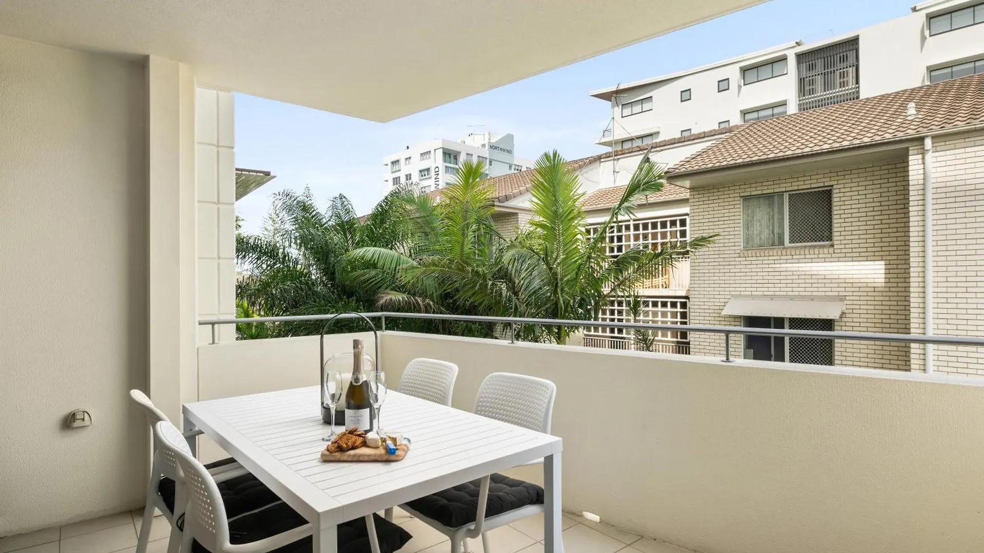 Coco Mooloolaba Aparthotel
